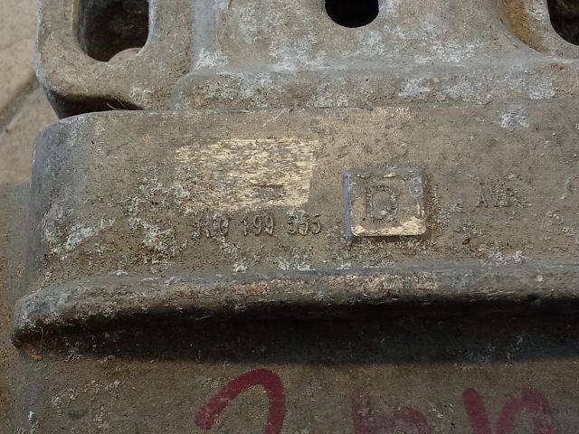 bontott VW GOLF V Motor Tartó Bak (Pozíciófüggetlen)