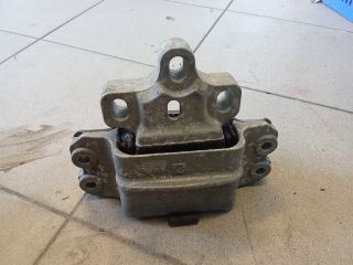 bontott VW GOLF V Motor Tartó Bak (Pozíciófüggetlen)