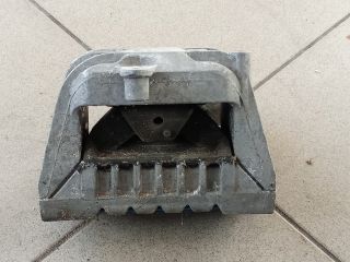 bontott VW GOLF V Motor Tartó Bak (Pozíciófüggetlen)