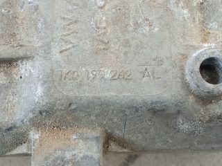 bontott VW GOLF V Motor Tartó Bak (Pozíciófüggetlen)