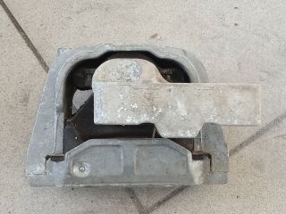 bontott VW GOLF V Motor Tartó Bak (Pozíciófüggetlen)