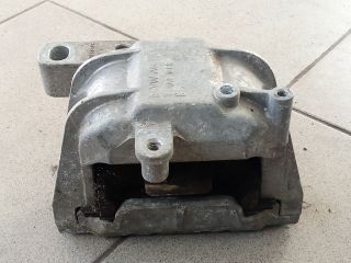 bontott VW GOLF V Motor Tartó Bak (Pozíciófüggetlen)