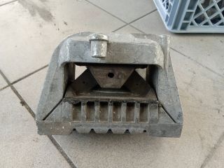 bontott VW GOLF V Motor Tartó Bak (Pozíciófüggetlen)