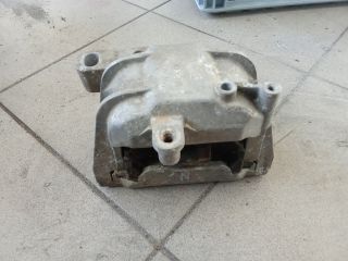 bontott VW GOLF V Motor Tartó Bak (Pozíciófüggetlen)
