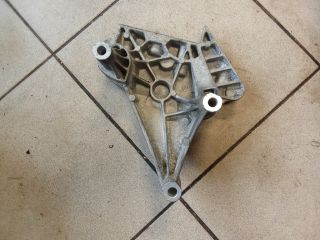 bontott VW GOLF V Motor Tartó Bak (Pozíciófüggetlen)