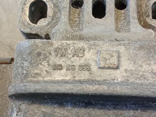 bontott VW GOLF V Motor Tartó Bak (Pozíciófüggetlen)