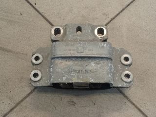 bontott VW GOLF V Motor Tartó Bak (Pozíciófüggetlen)