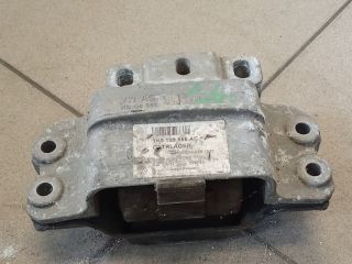 bontott VW GOLF V Motor Tartó Bak (Pozíciófüggetlen)