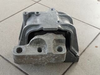 bontott VW GOLF V Motor Tartó Bak (Pozíciófüggetlen)