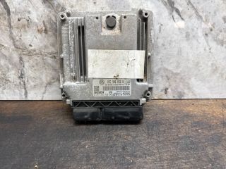 bontott VW GOLF V Motorvezérlő