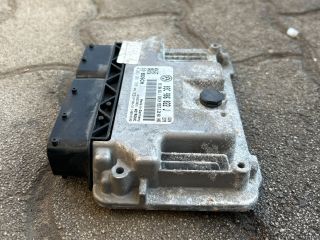 bontott VW GOLF V Motorvezérlő