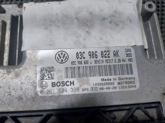 bontott VW GOLF V Motorvezérlő