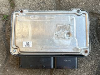 bontott VW GOLF V Motorvezérlő