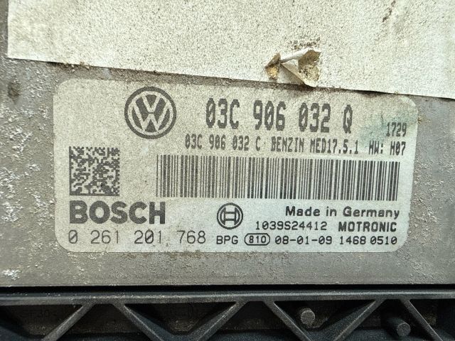 bontott VW GOLF V Motorvezérlő
