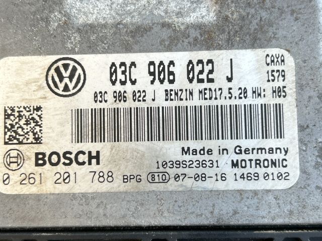 bontott VW GOLF V Motorvezérlő