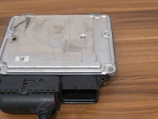 bontott VW GOLF V Motorvezérlő