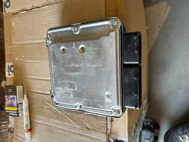 bontott VW GOLF V Motorvezérlő