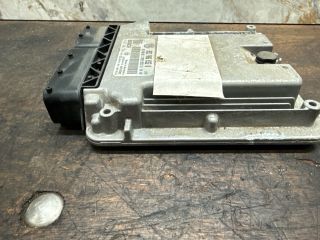 bontott VW GOLF V Motorvezérlő