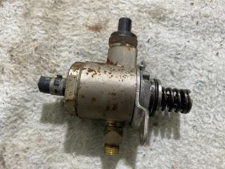 bontott VW GOLF V Nagynyomású Szivattyú