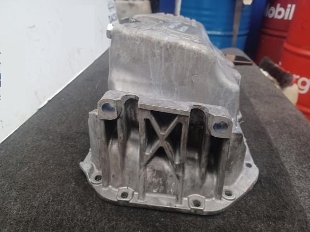 bontott VW GOLF V Olajteknő