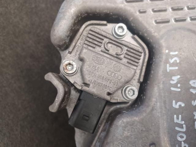 bontott VW GOLF V Olajteknő