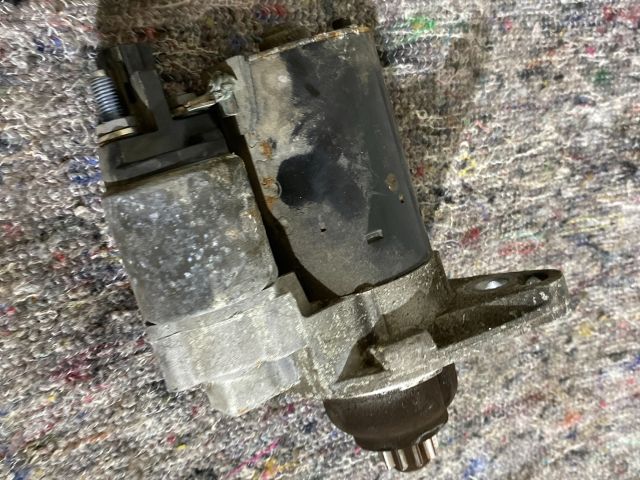 bontott VW GOLF V Önindító