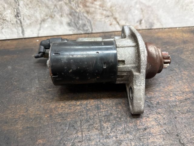 bontott VW GOLF V Önindító