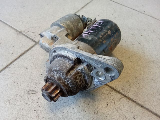 bontott VW GOLF V Önindító