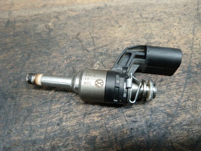 bontott VW GOLF V Porlasztó (1 db)