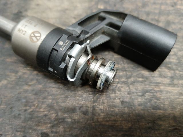 bontott VW GOLF V Porlasztó (1 db)