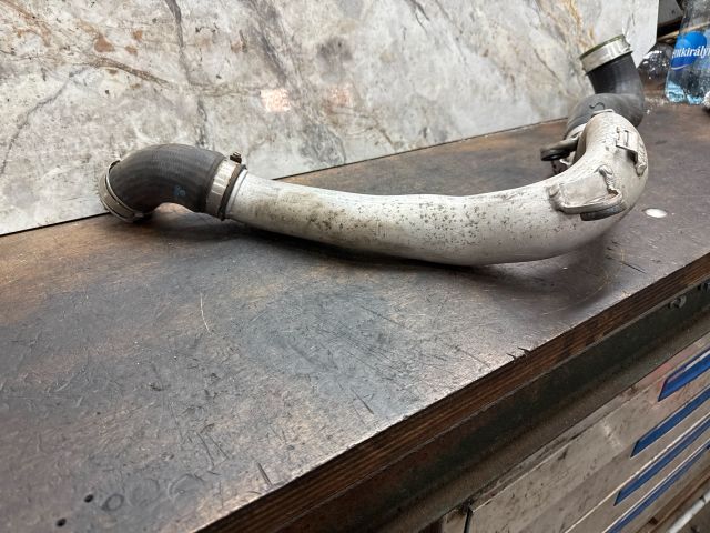 bontott VW GOLF V Turbó Olajcső