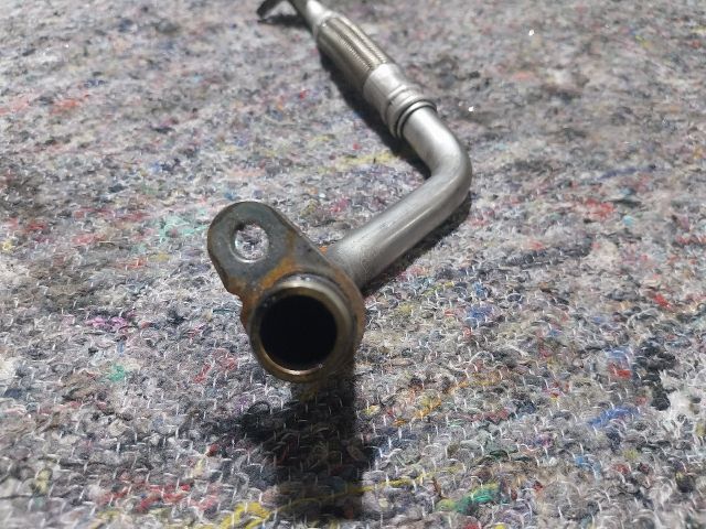 bontott VW GOLF V Turbó Olajcső