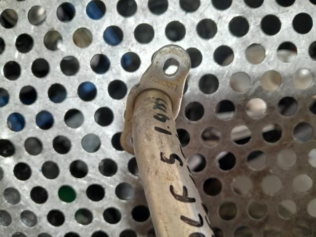 bontott VW GOLF V Turbó Olajcső