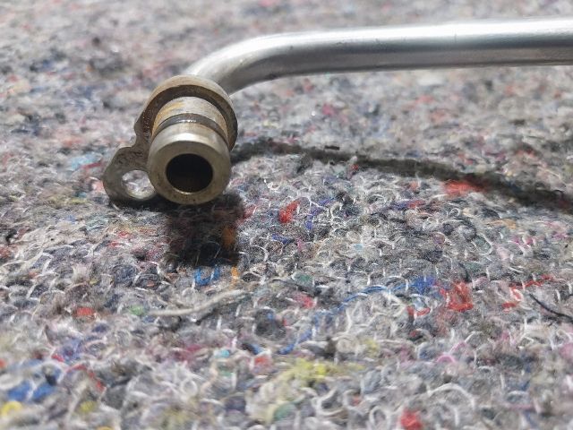 bontott VW GOLF V Turbó Vízcső (Bemenő)