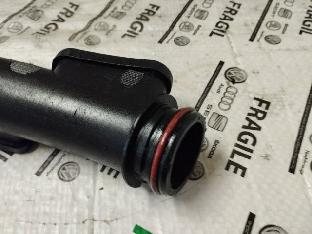 bontott VW GOLF V Turbócső