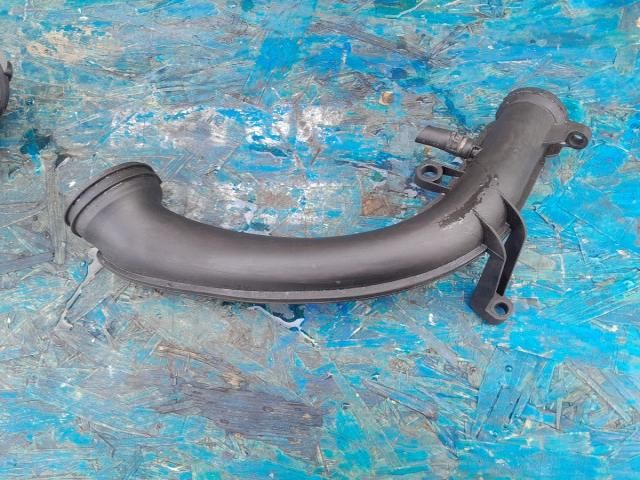 bontott VW GOLF V Turbócső