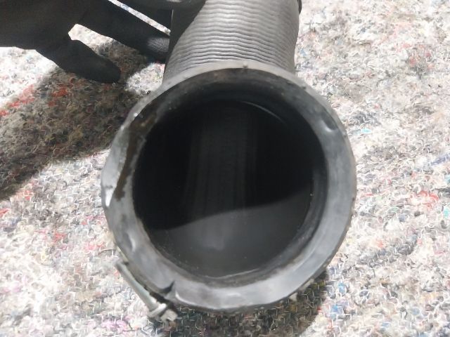 bontott VW GOLF V Turbócső