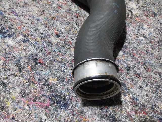 bontott VW GOLF V Turbócső