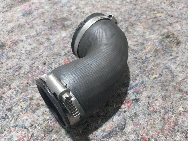 bontott VW GOLF V Turbócső