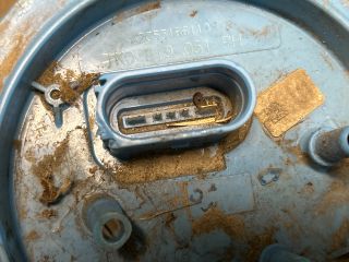 bontott VW GOLF V Üzemanyag Szivattyú