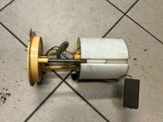 bontott VW GOLF V Üzemanyag Szivattyú