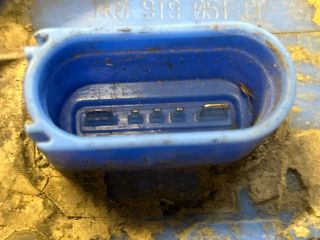 bontott VW GOLF V Üzemanyag Szivattyú