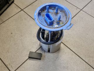 bontott VW GOLF V Üzemanyag Szivattyú