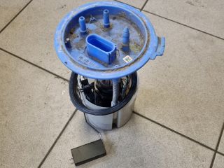 bontott VW GOLF V Üzemanyag Szivattyú