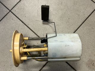 bontott VW GOLF V Üzemanyag Szivattyú