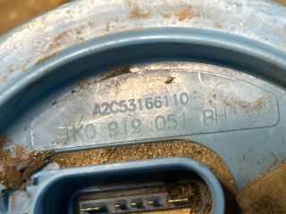 bontott VW GOLF V Üzemanyag Szivattyú