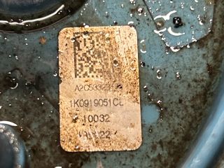 bontott VW GOLF V Üzemanyag Szivattyú