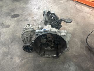 bontott VW GOLF V Váltó (Mechanikus)