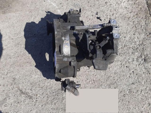 bontott VW GOLF V Váltó (Mechanikus)