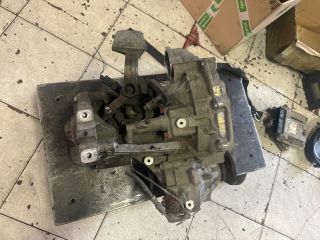 bontott VW GOLF V Váltó (Mechanikus)